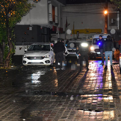 2 kişi öldürüldü! Sokakta çifte infaz!