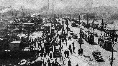 Kapanış oyunu 'İstanbul Mon Amour'