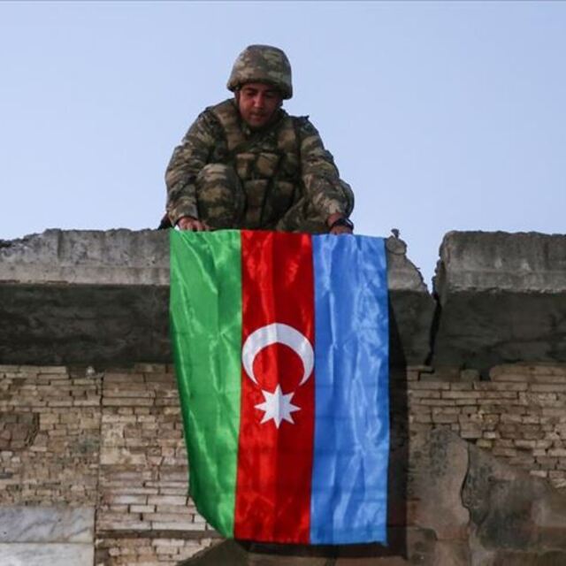 Azerbaycan'dan kritik Karabağ açıklaması