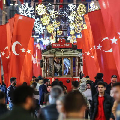 İstanbul Valiliği'nden "genel emir" İstiklal Caddesi'nde yeni önlemler