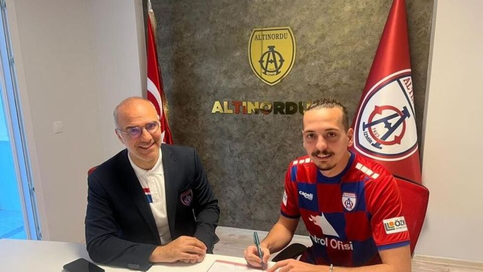 Altınordu'da iki ayrılık