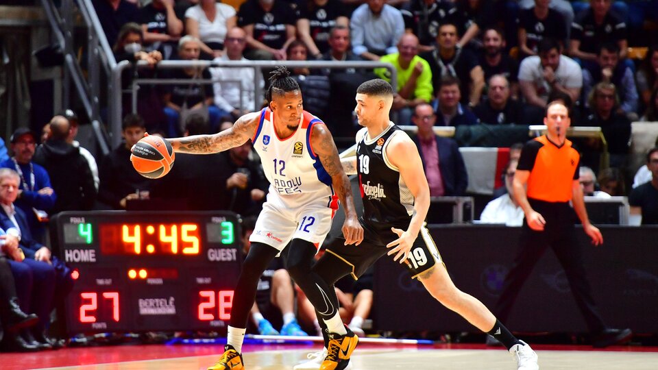 Anadolu Efes İtalya'da kazandı!