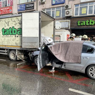 Feci kaza! Direksiyon başında kalp krizi geçirdi