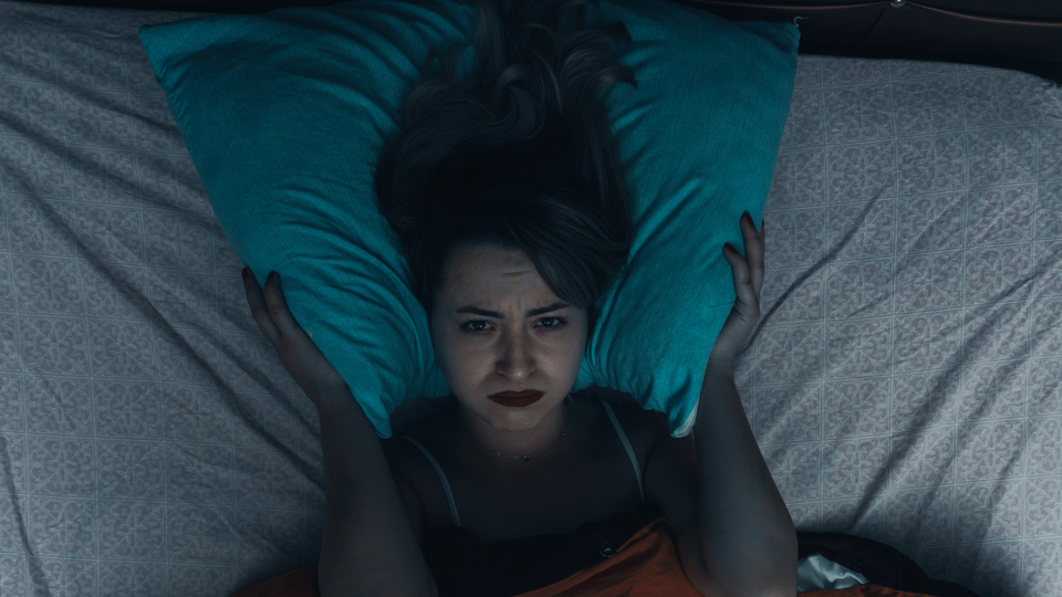 Rüyada Bardak Kırmak