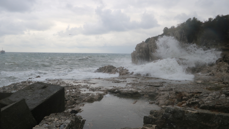 Meteoroloji'den kuvvetli rüzgar uyarısı!