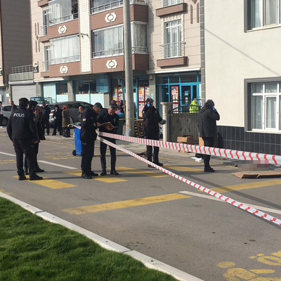 Tartıştığı kız arkadaşını öldürdü!