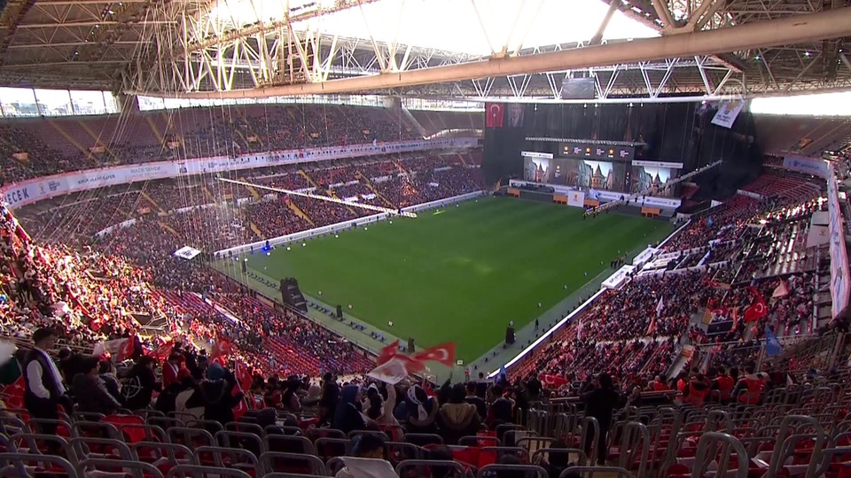 AK Parti'den İstanbul'da seçim startı