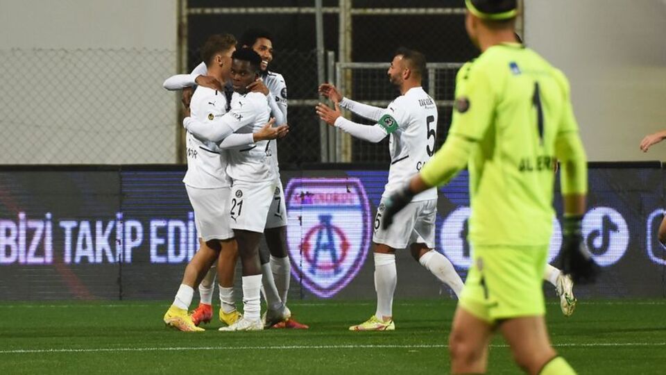 Manisa FK deplasmanda kazandı