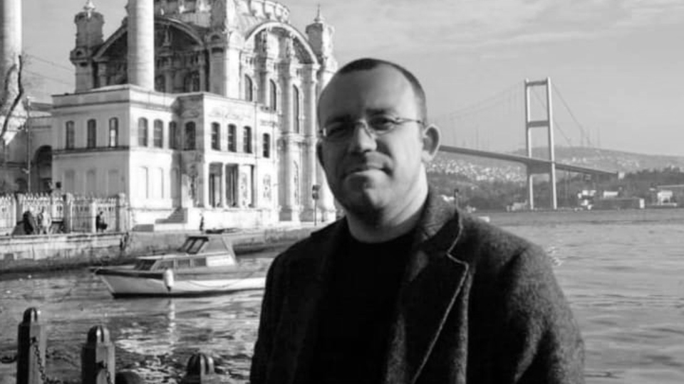 'İstanbul'un Ötesinde Kitapseverlik'