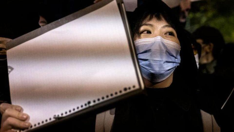 Boş bir kağıt parçası neden eylemlerin sembolü haline geldi?