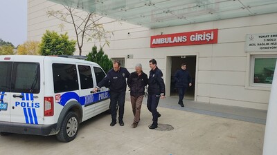 Hasta yakını kadın doktoru feci şekilde darp etti!