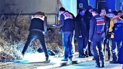 Saçlarından sürükledi! Defalarca bıçakladı!