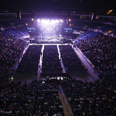 Müzik yayını 01.00'e kadar, havai fişek için sınırlama