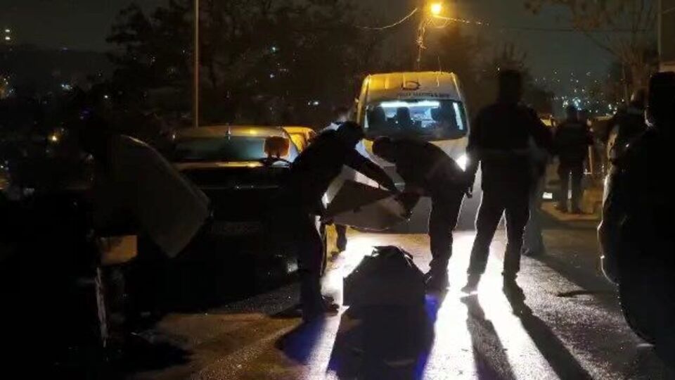 Otomobilde intihar etti