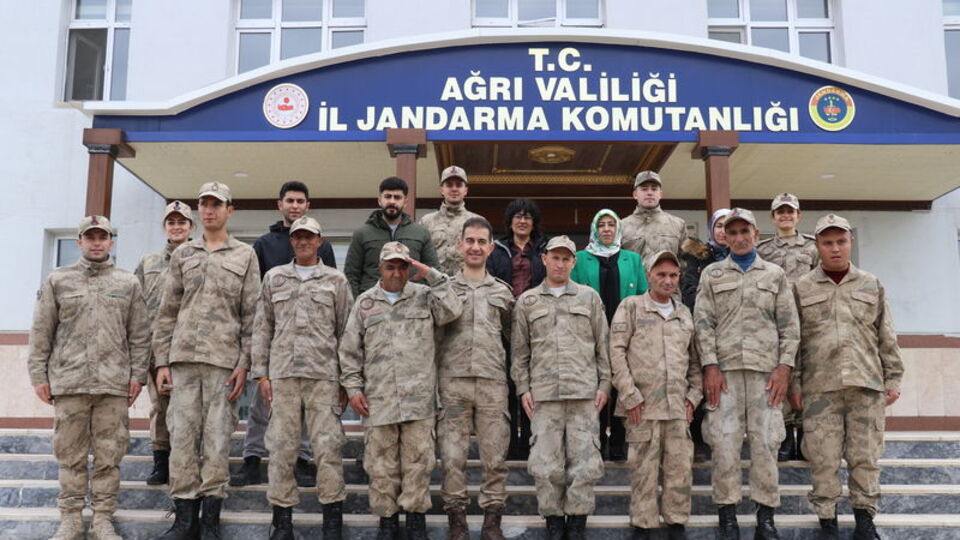 Bir günlük temsili askerlik sevinci