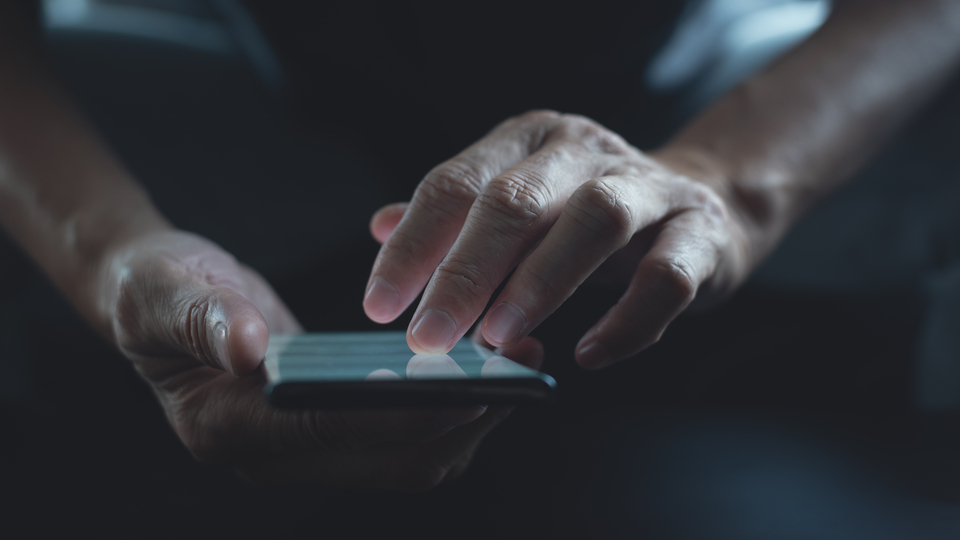 Tuvalette cep telefonuna 10 dakika uyarısı!