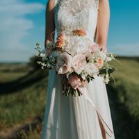 Düğünlerde neden beyaz gelinlik giyilir?