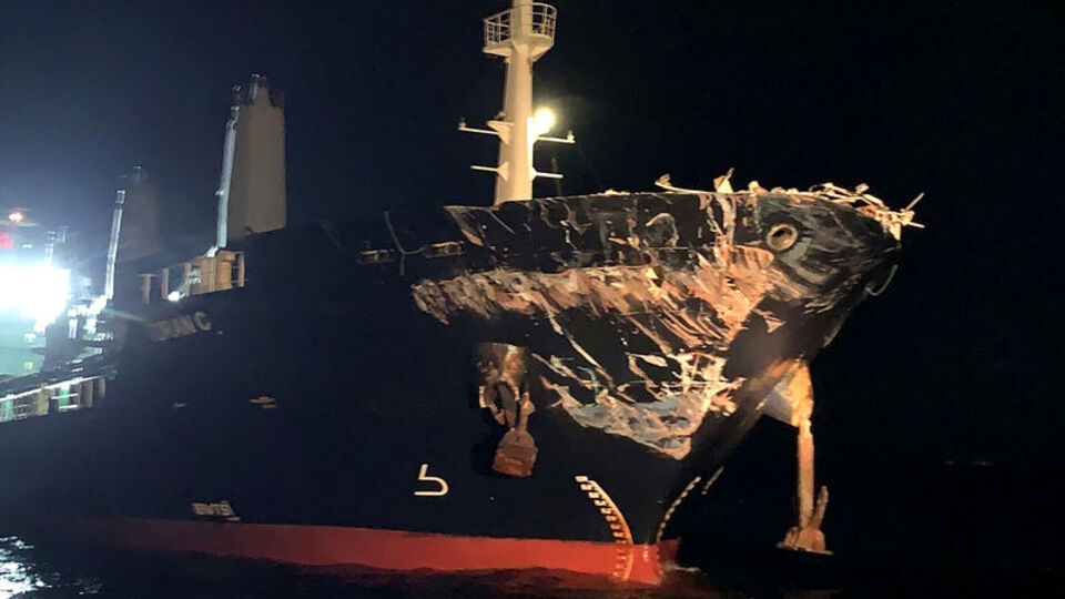 Ahırkapı açıklarında 2 gemi çarpıştı