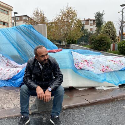 Ev ararken dolandırıldı! Eşyalarıyla sokakta kaldı