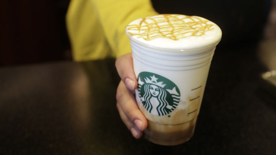 Ünlü kahve zincirinde ırkçılık tartışması