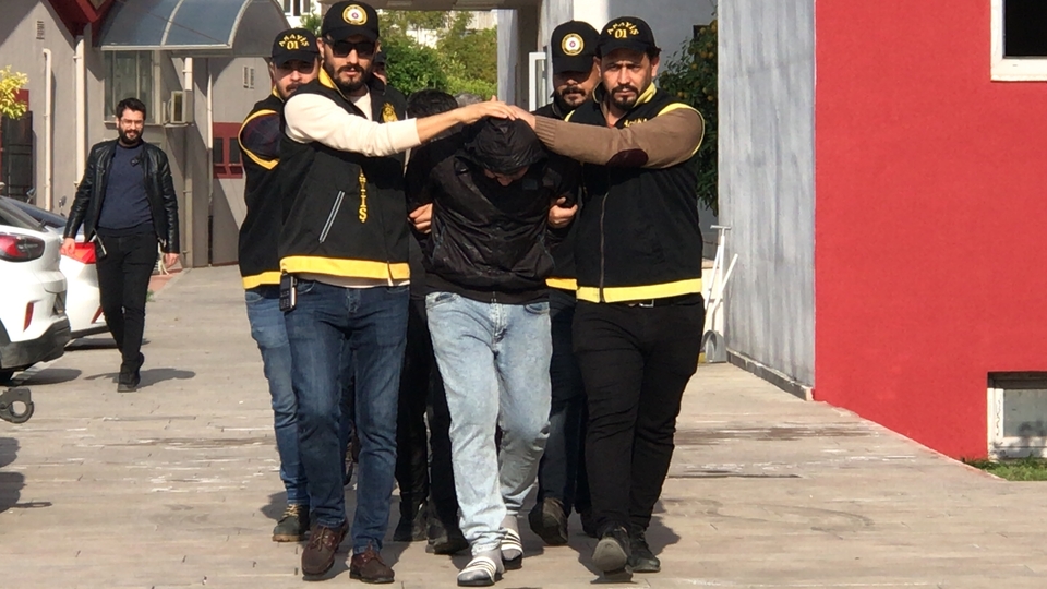 Parti binasında işkence iddiasına 5 tutuklama!