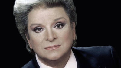 Zeki Müren anılıyor