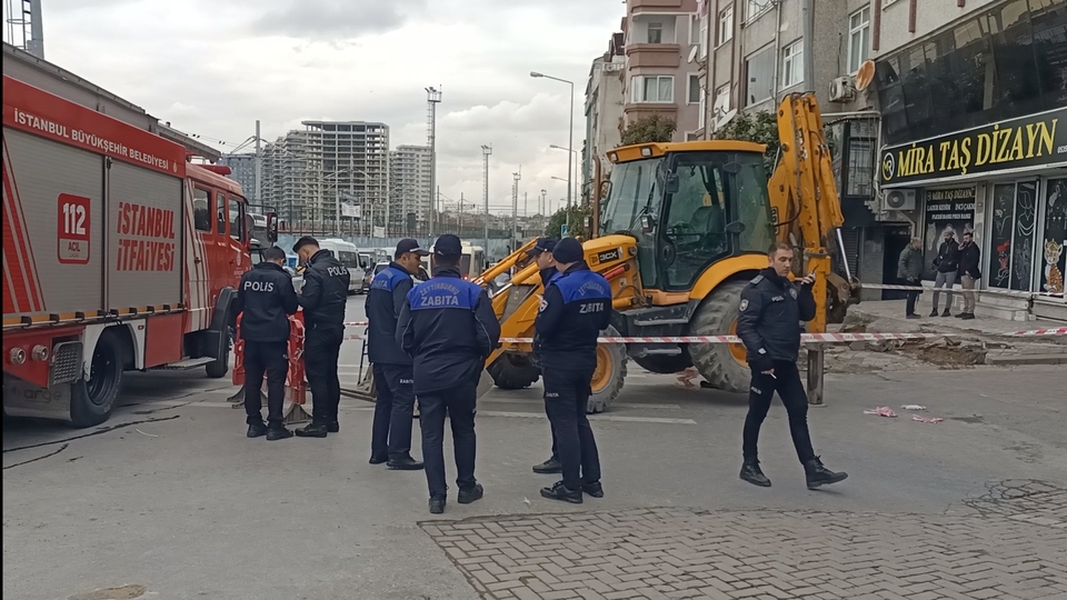 Kepçe operatörü, engelli adamı ezdi! 