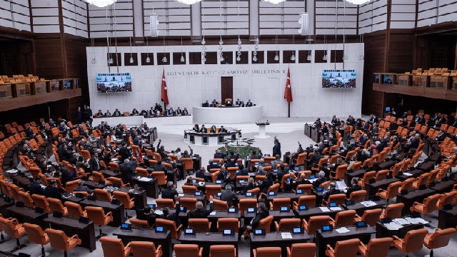 TBMM ve Adalet ile Gençlik ve Spor bakanlıklarının bütçeleri kabul edildi