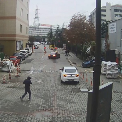 Kuyumcuyu soyan Şilili hırsızlar, Tiflis'e kaçarken yakalandı