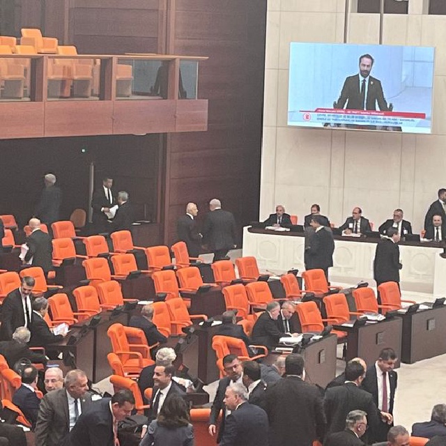 İYİ Partili vekiller Genel Kurul'u terk etti