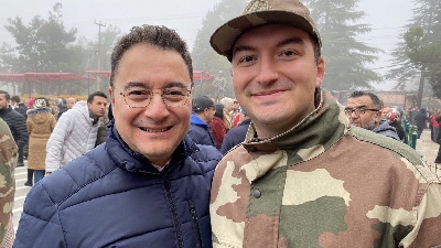 Ali Babacan, oğlunun yemin törenine katıldı