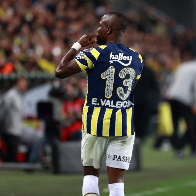 Valencia'nın menajerinden transfer açıklaması!