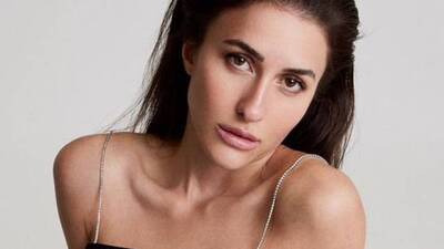 1 yılda 4 filmde rol aldı