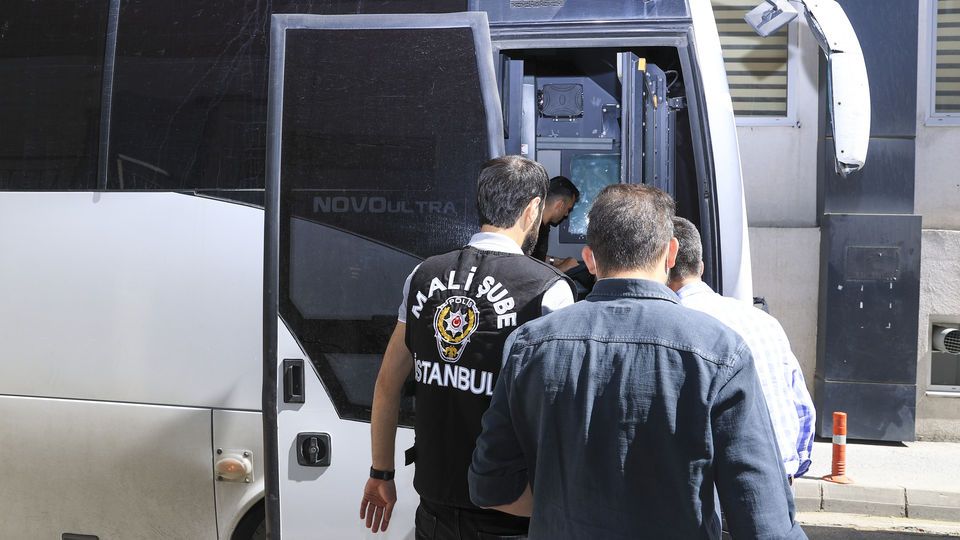 Rüşvet soruşturmasında zabıtaların itirafları çıktı