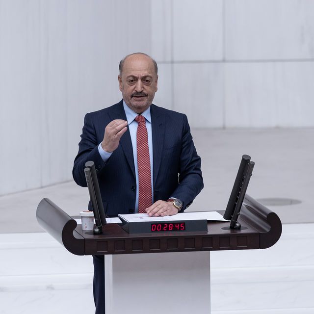 Bilgin'den "yaş sınırı" açıklaması