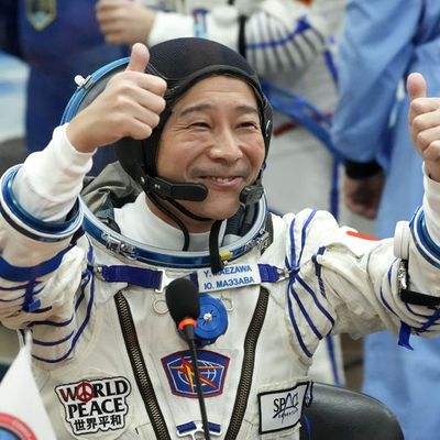 Japon milyarderin Ay yolculuğundaki isimler