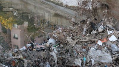 Suyu kesilen kanallar çöplük oldu