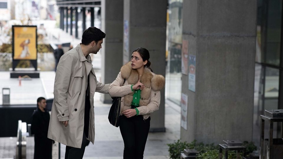 Cuma akşamının gündemine 'Kızılcık Şerbeti' oturdu