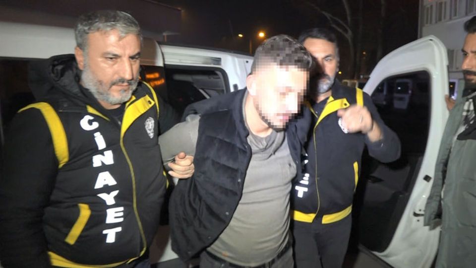 Arkadaşlarının yanına gitti! İki kişiyi öldüren soru!