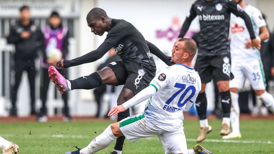 Rize tek attı üç aldı!