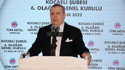 "Asgari ücret içimize sinmezse masadan kalkarız"