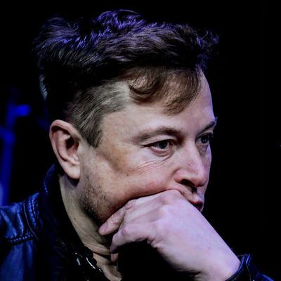 Musk'tan Twitter'a "suç mahalli" benzetmesi