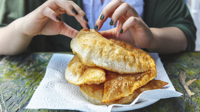Yağ çekmeyen 10 dakikada hazır pişi tarifi