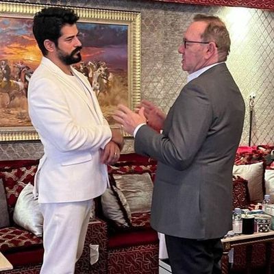 Tepki çekti, fotoğrafları sildi