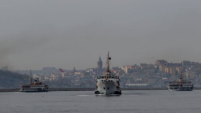 İstanbul'da bazı vapur seferlerine lodos engeli