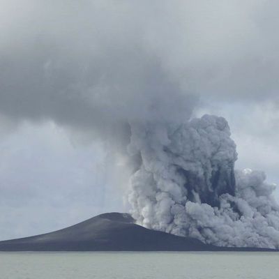 Yanardağ patlamasında bir ilk!
