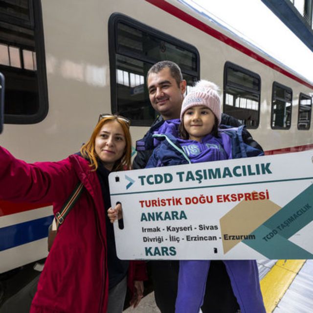 Turistik Doğu Ekspresi yeni sezon seferlerine başladı