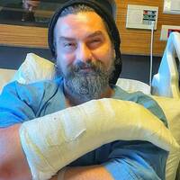 Ünlü oyuncu kaza geçirdi