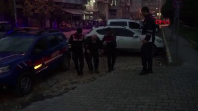 95 yaşındaki baba, oğlunu öldürdü! Askerlerin yardımıyla yürüdü