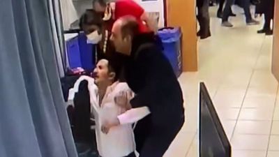 Kalp krizi geçiren saldırganı kurtaran doktorlar konuştu!